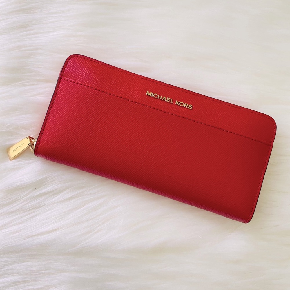 Michael Kors Jet Set Continental Wallet